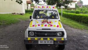 インド日本寺の車